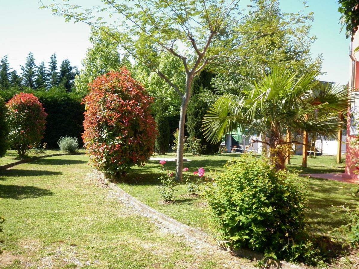 Villa Jolanda Fratte Rosa Exterior photo